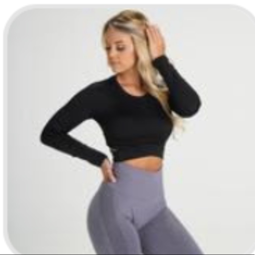 Nvgtn crop top